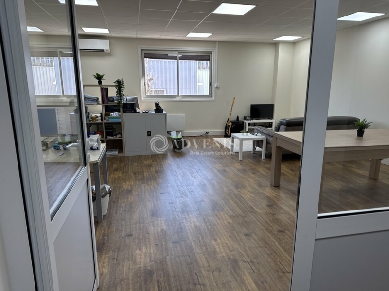 Location Bureaux MONTIGNY LE BRETONNEUX (78180) - Photo 11