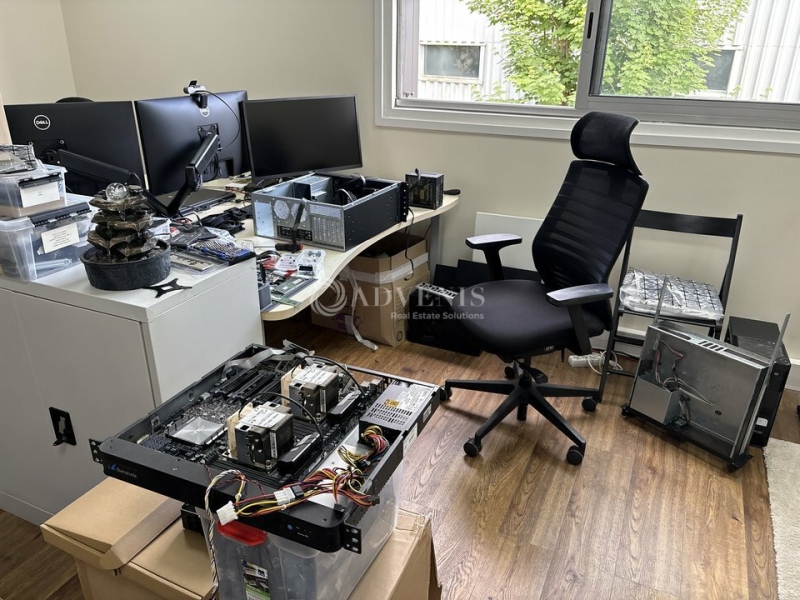 Location Bureaux MONTIGNY LE BRETONNEUX (78180) - Photo 4