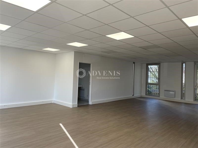 Vente Investisseur Bureaux VELIZY VILLACOUBLAY (78140) - Photo 3