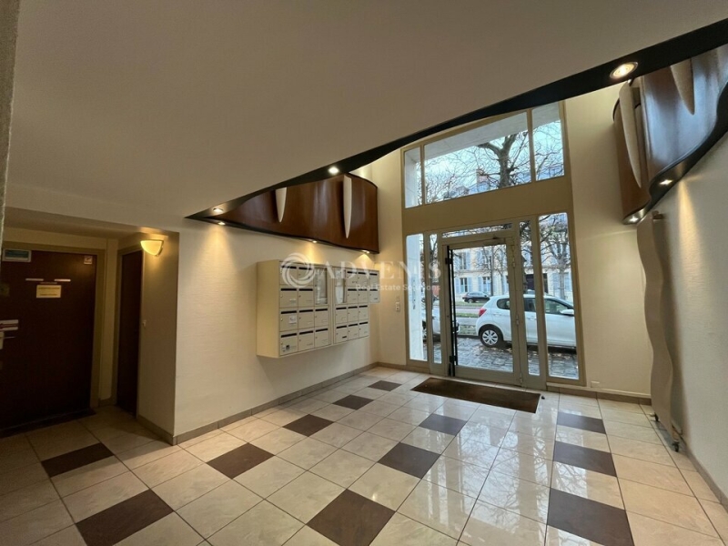 Location Bureaux VERSAILLES (78000) - Photo 7