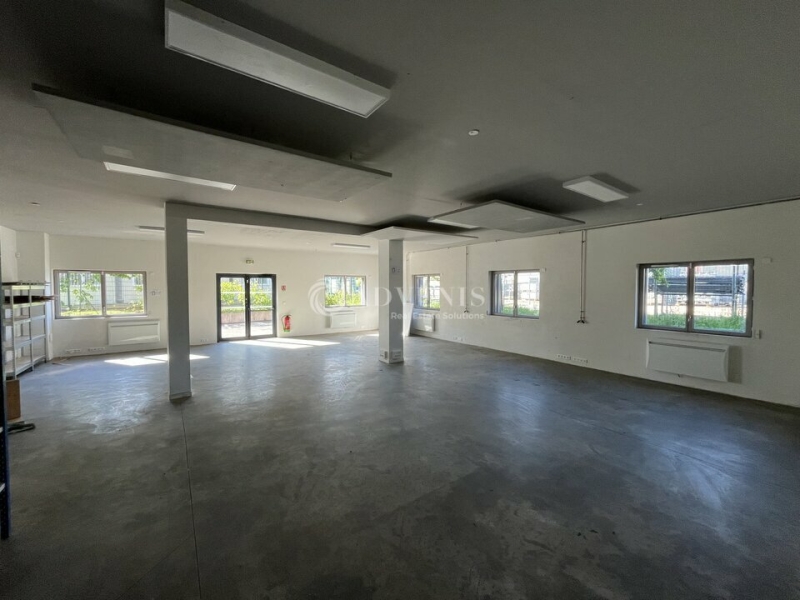 Location Activités Entrepôts COIGNIERES (78310) - Photo 1