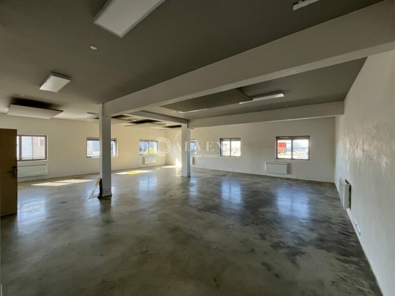 Location Activités Entrepôts COIGNIERES (78310) - Photo 4