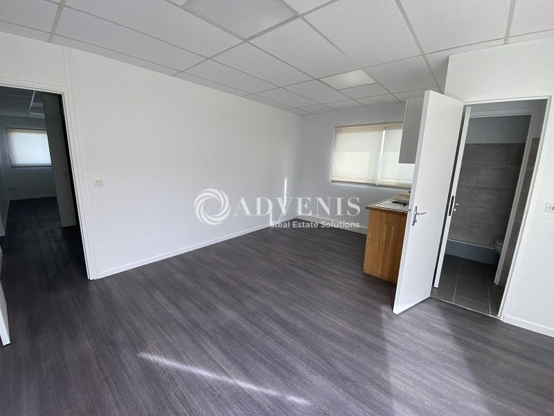 Location Bureaux COIGNIERES (78310) - Photo 2