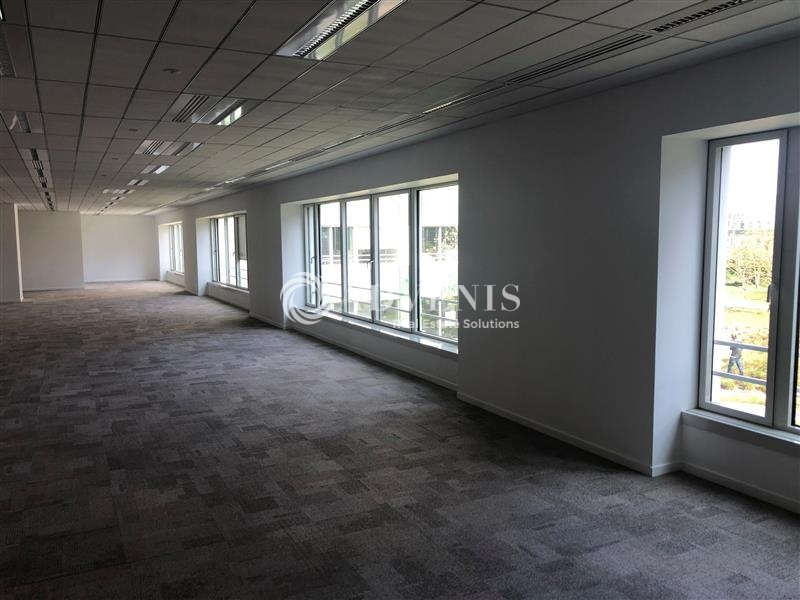 Location Bureaux GUYANCOURT (78280) - Photo 2