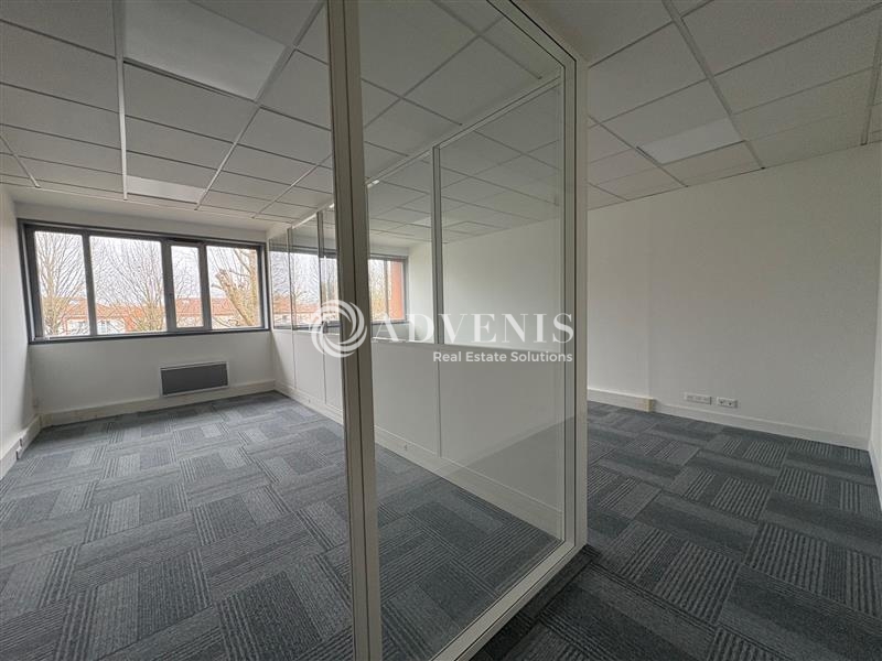 Location Bureaux VOISINS LE BRETONNEUX (78960) - Photo 4