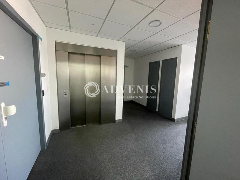 Location Bureaux PLAISIR (78370) - Photo 3