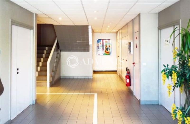 Location Bureaux TRAPPES (78190) - Photo 3