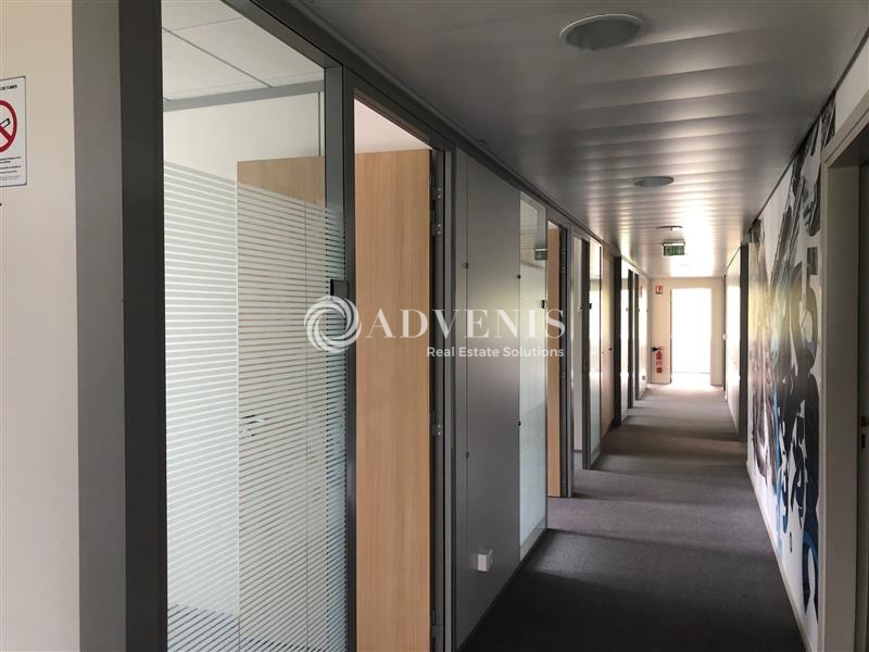 Location Bureaux MONTIGNY LE BRETONNEUX (78180) - Photo 5