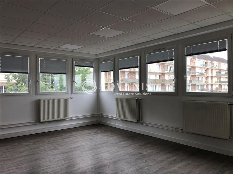 Location Bureaux MAUREPAS (78310) - Photo 4