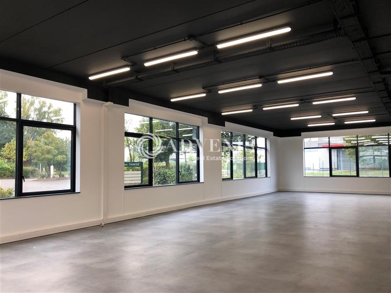 Location Bureaux et activités légères TRAPPES (78190) - Photo 2