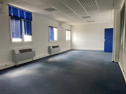 Location Bureaux et activités légères ENTZHEIM - Photo 2