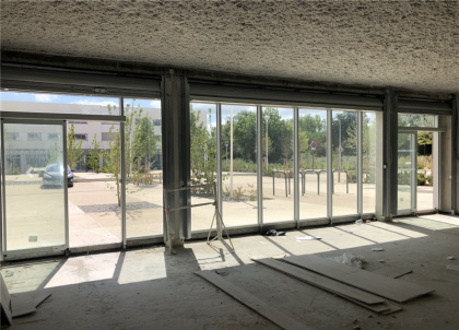 Location Commerces VILLENAVE D'ORNON - Photo 1