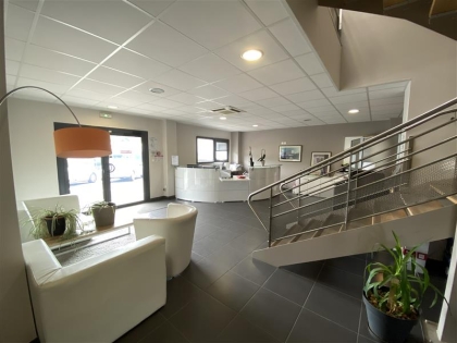 Location Bureaux EYSINES - Photo 1