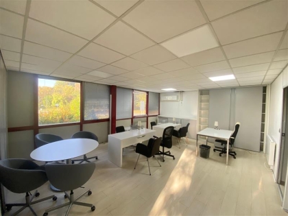 Location Bureaux LORMONT - Photo 1
