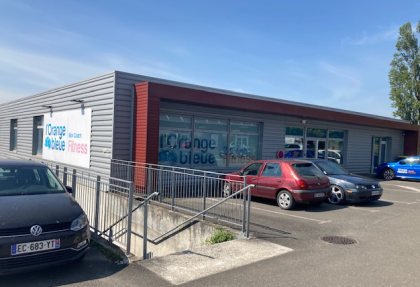Vente Investisseur Commerces CHAMPNIERS - Photo 1