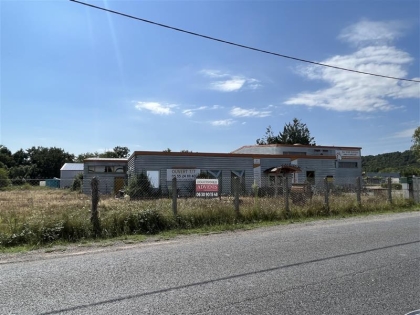 Location Activités Entrepôts SAINT PANTALEON DE LARCHE - Photo 1