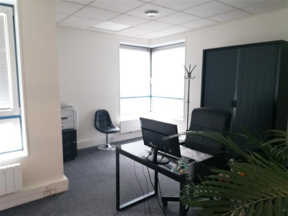 Location Bureaux VILLENEUVE D'ASCQ - Photo 3
