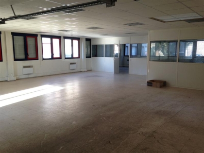 Location Bureaux et activités légères VILLENEUVE D'ASCQ - Photo 2