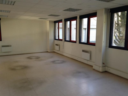 Location Bureaux et activités légères VILLENEUVE D'ASCQ - Photo 3