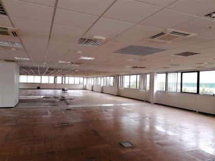 Vente Investisseur Activités Entrepôts SECLIN - Photo 3