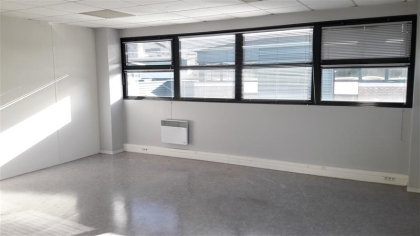 Location Bureaux LOOS - Photo 2