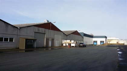 Location Activités Entrepôts NEUVILLE EN FERRAIN - Photo 1