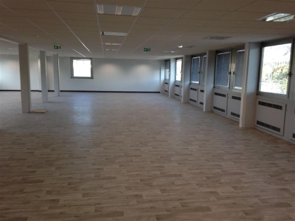 Location Bureaux NEUVILLE EN FERRAIN - Photo 2