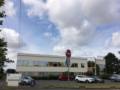 Location Bureaux LEZENNES - Photo 1