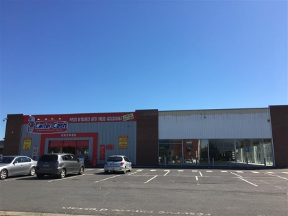 Location Commerces WATTIGNIES - Photo 1