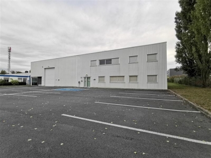 Location Entrepôts LESQUIN - Photo 1
