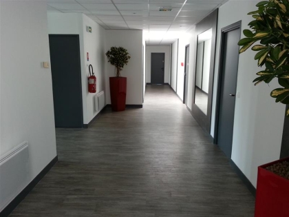 Location Bureaux CROISSY BEAUBOURG - Photo 2