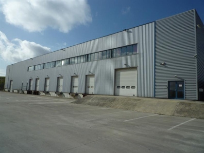 Location Entrepôts VILLENEUVE SOUS DAMMARTIN - Photo 1