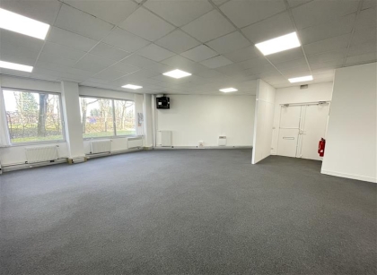 Advenis RES - Immobilier d'entreprises