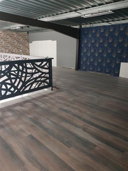 Location Bureaux et activités légères MESSEIN - Photo 2