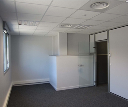 Location Bureaux LA CHAPELLE SUR ERDRE - Photo 2