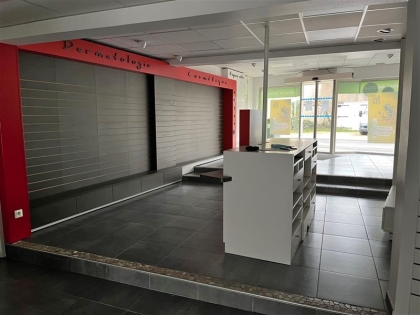 Location Commerces SAINT HILAIRE SAINT MESMIN - Photo 3