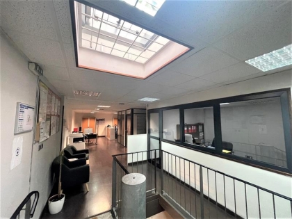 Vente Utilisateur Activités Entrepôts CHOISY LE ROI - Photo 1