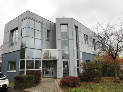 Location Bureaux PARCAY MESLAY - Photo 1