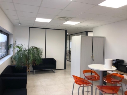 Vente Utilisateur Bureaux SAINT CYR SUR LOIRE - Photo 1