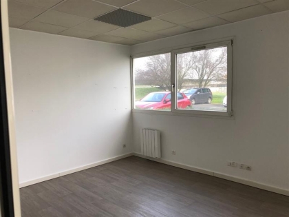 Location Bureaux SAINT AVERTIN - Photo 1