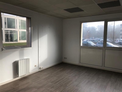 Vente Utilisateur Bureaux SAINT AVERTIN - Photo 2