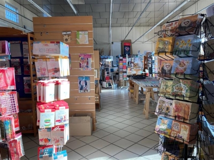 Location Commerces LA CHAUSSEE SAINT VICTOR - Photo 2
