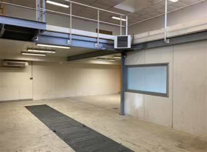 Location Activités Entrepôts VINEUIL - Photo 1