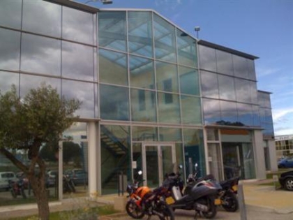 Location Bureaux MAUGUIO - Photo 1