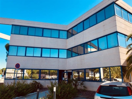 Location Bureaux MAUGUIO - Photo 1