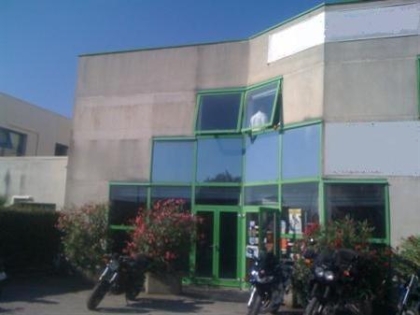 Location Commerces MAUGUIO - Photo 2
