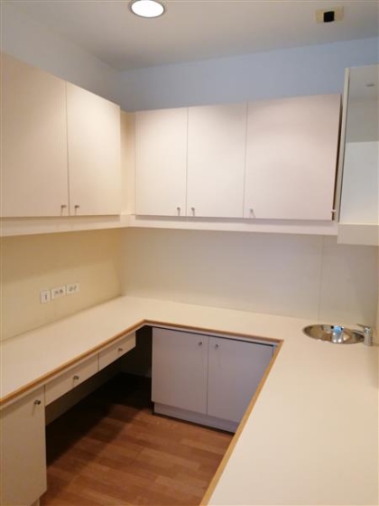 Location Commerces CASTELNAU LE LEZ - Photo 3