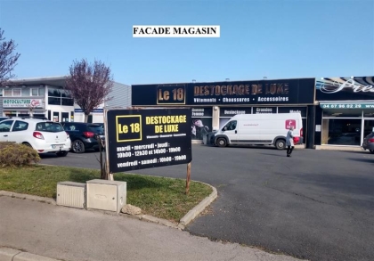 Location Commerces CLERMONT L'HERAULT - Photo 1