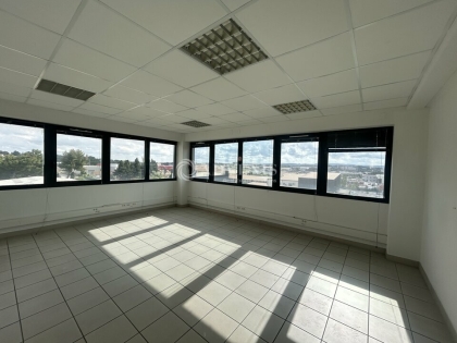 Advenis RES - Immobilier d'entreprises