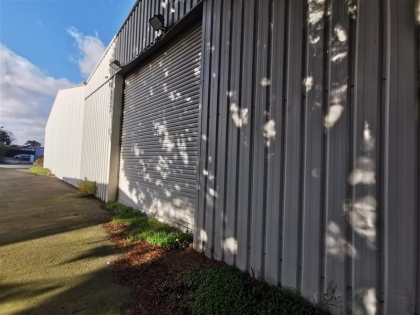 Vente Utilisateur Activités Entrepôts LANGUEUX - Photo 1